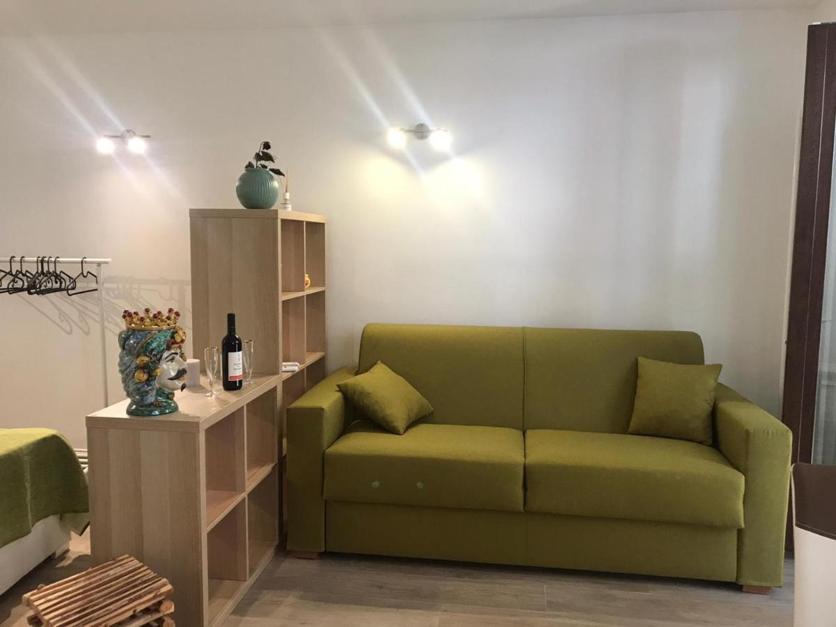 Casa Vacanza Cundari Кастельмола Екстер'єр фото