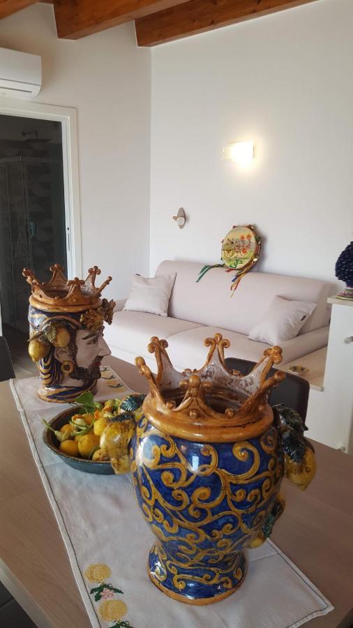Casa Vacanza Cundari Кастельмола Екстер'єр фото